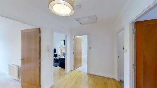 Orange Apartments Rubislaw Mansions