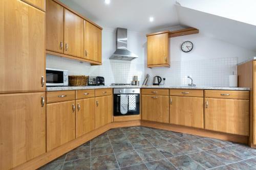 Parkhill Luxury Serviced Apartment - Kings Gate West End