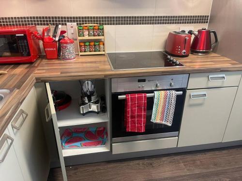 Apartamento Aaron S Stunning 2-bed In Aberdeen City Centre
