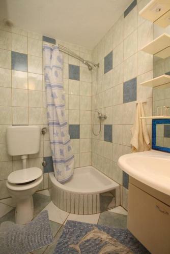 Apartments By The Sea Milna, Vis - 8917
