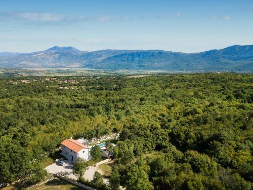 Beautiful Villa Mons Caldera