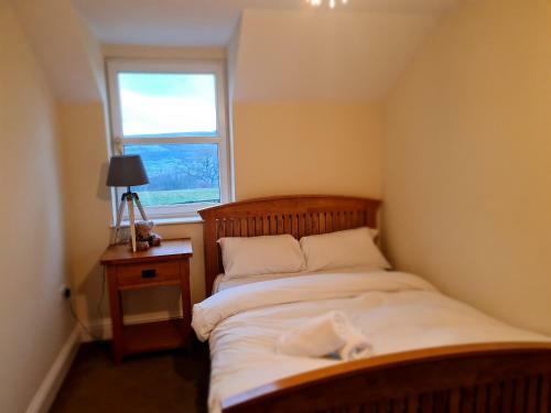 Farm Stay 3 Bedroom Barn Conversion With Log Burner