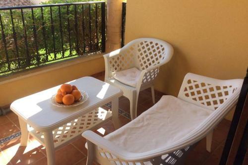 A Cozy Two Bedroom Apartment On The Golf Resort