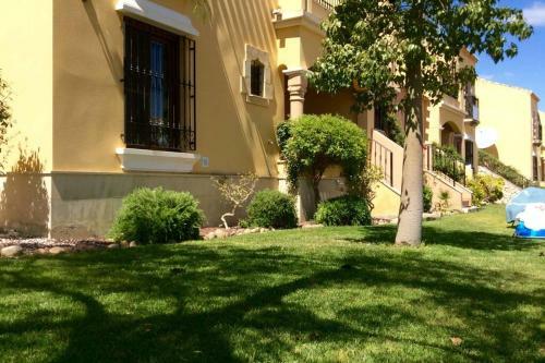 A Cozy Two Bedroom Apartment On The Golf Resort