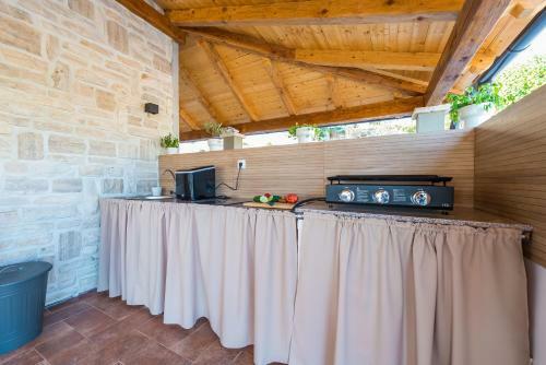 Brand New Villa Cara D Oro, Vrana