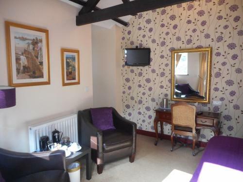Hostal The Smugglers Restaurant With Rooms