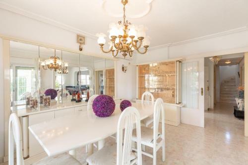 Villa Fidalsa Grand Mediterranean Beachfront