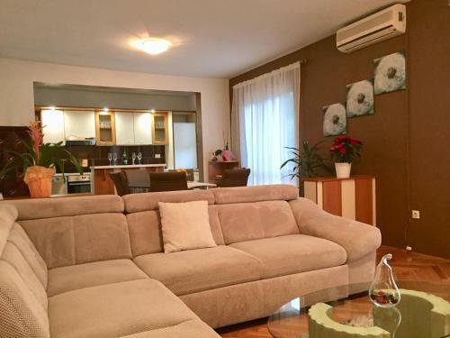 Apartamento Ku?a Za Odmor "barbenjak"