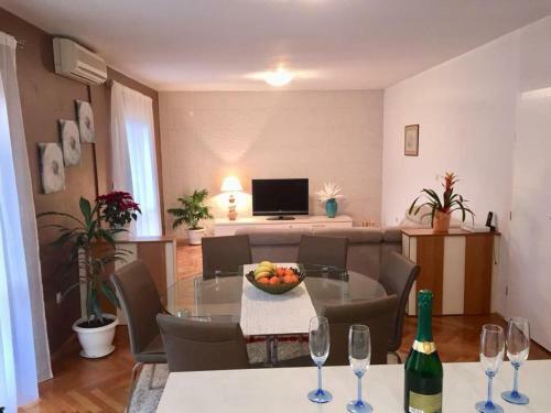 Apartamento Ku?a Za Odmor "barbenjak"