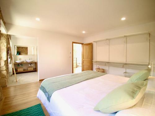 Hostal The Cliffs - Galleon Amieiro