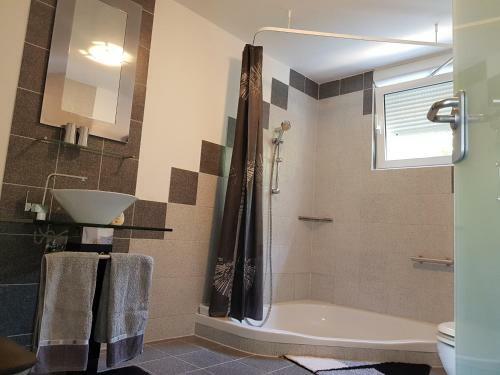 Modern Apartament Near Sea