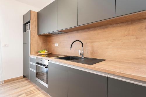 Luxury Apartments - La Vir 3 & 4