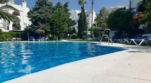New Apartment 300m From The Beach