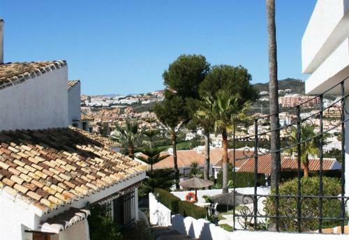Highly Situated Apartment Sea Views