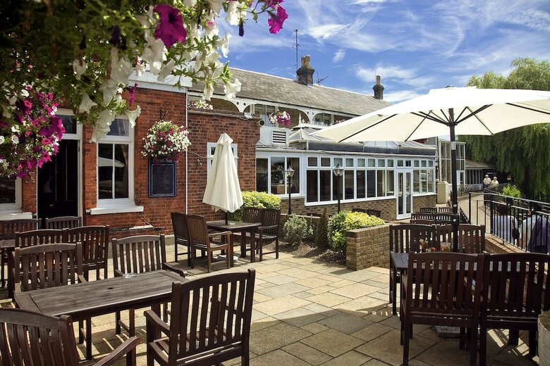 Mercure London Staines-upon-thames Hotel