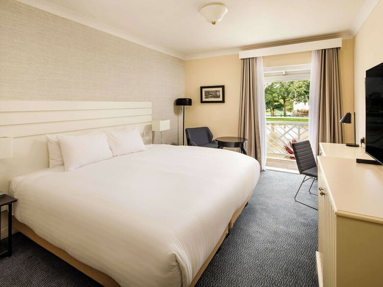 Mercure London Staines-upon-thames Hotel