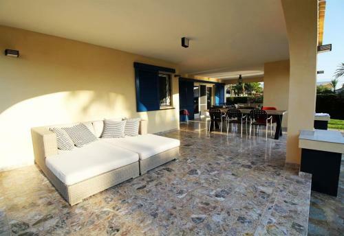 Luxury Villa Next Beach Cabo Roig