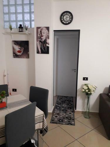 Apartamento Marina Dei Ciclopi Home