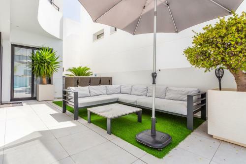 Stylish Villa 2018,pool,3b.r.wifi,netflix