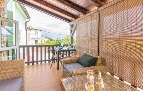 Apartamentos Stone House Knez