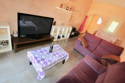 Villa, Piscine, Wifi. Locamar Silvia Cat.