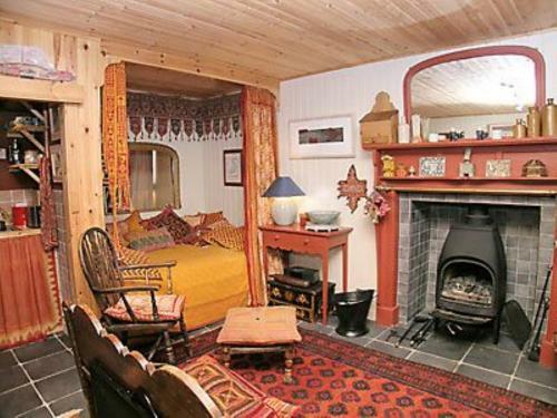 Weavers Cottage