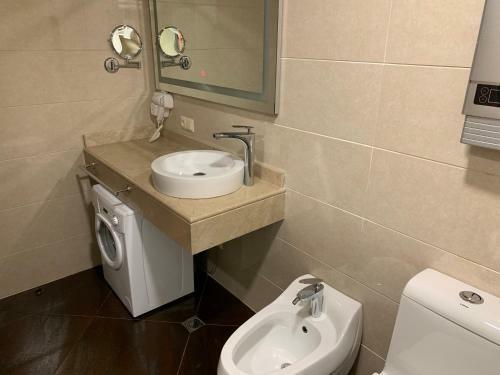 2 Bedroom Apartment In Oasis