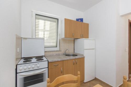 Apartments With A Parking Space Srima - Vodice, Vodice - 17660
