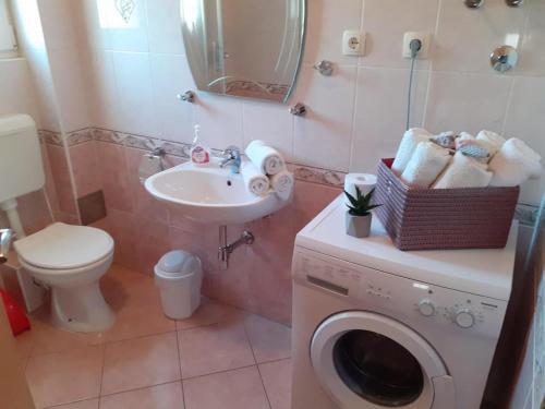 Apartments With A Parking Space Vodice - 13973