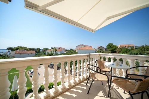Apartments By The Sea Vodice - 16804