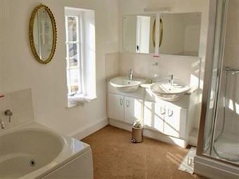 Kings Arms Hotel
