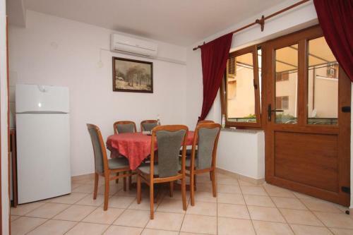 Apartments With Wifi Vrsar, Porec - 7044