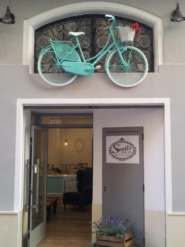 Hotel Smile & Co Hostal Boutique