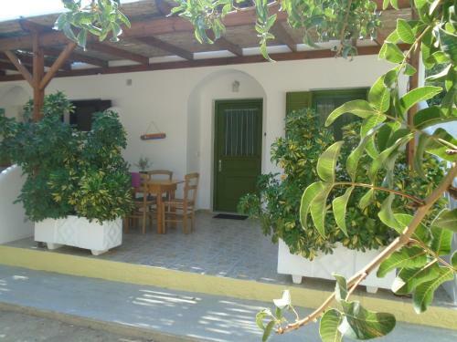 Leros Eleonas Apartments