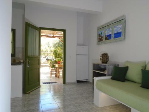 Leros Eleonas Apartments