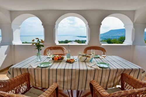 Apartamento Csendes D?l? Sz?l?birtok Vend�gh�z