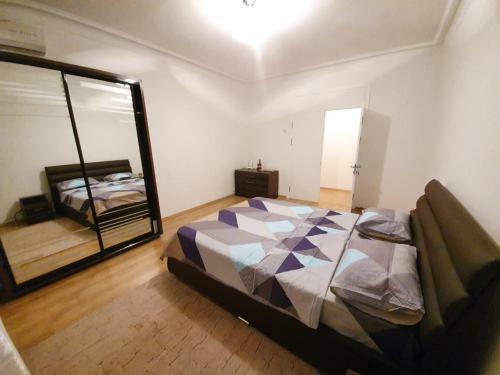 Ultracentral Old Boulevard Stefan Cel Mare 2-rooms Studio Apartments