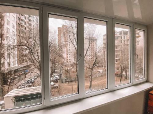 Sunny Luxury Apartment