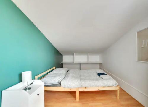 Apartamente ?ic ?i Spa?ioase Cu Parcare
