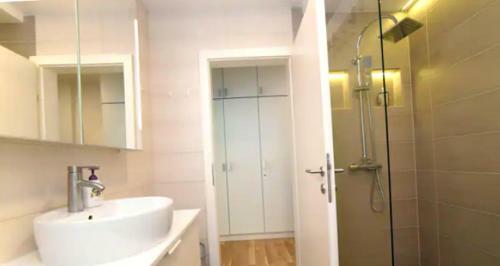 Apartamente Moderne �ntr-o Zon? Lini?tit?