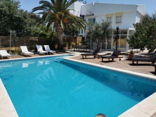Hauzify I Villa Del Castell