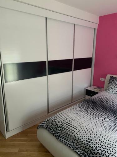 Apartamento Luxury Suites Markov