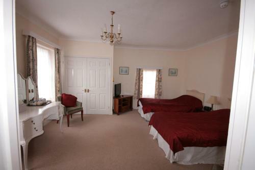 Tyrrells Ford Hotel