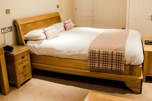 Gwesty'r Emlyn Hotel