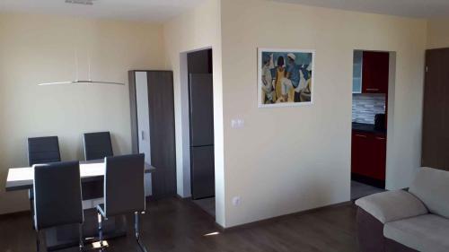 Apartment In Balatonalmadi 36663