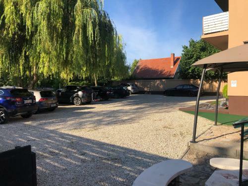 City Apartmanh�z Balatonf�ldv�r