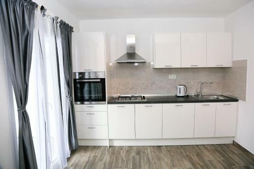 Apartments Tonia Br. 1