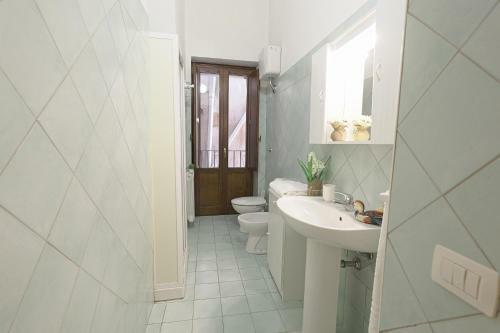 Hostal Toni E Tania - Tourist Rental