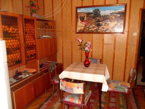 Holiday Home In Balatonmariaf�rdo 19440