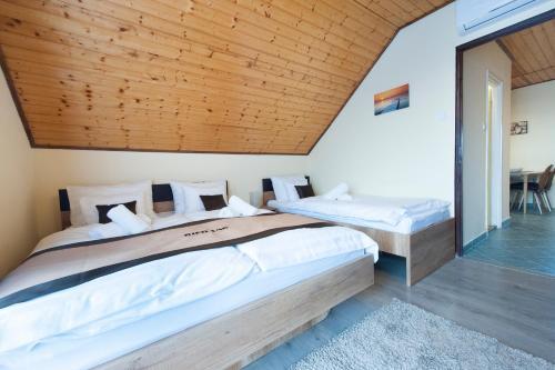 Bier-lak Apartman House 71